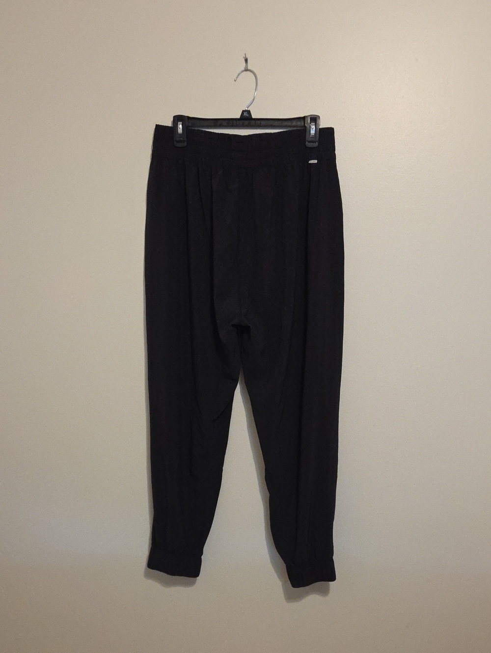 Vuori Womens Black Joggers NWT